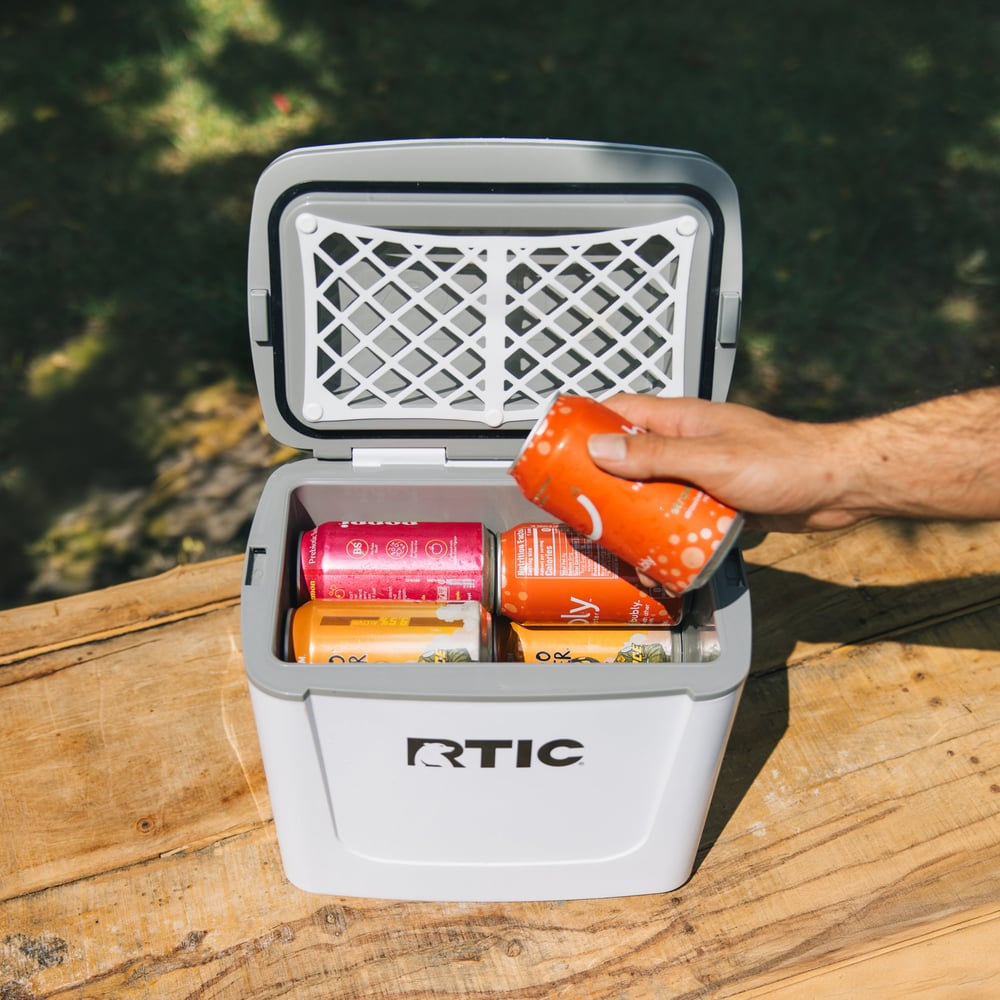 8 QT Road Trip Personal Cooler White & Grey - Image 10